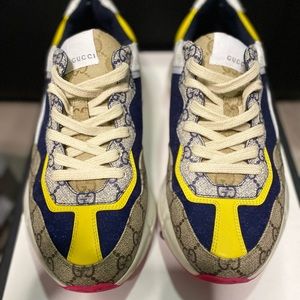 Men Gucci sneakers